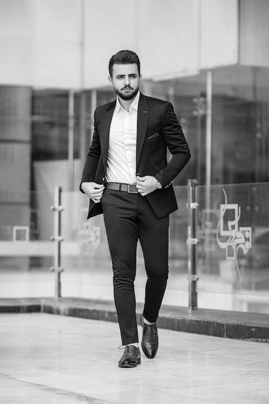 Look 04 — a suit worn in the city